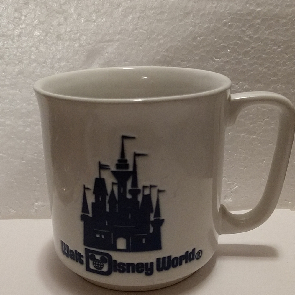 Vtg Walt Disney World Castle Mug Japan - Picture 2 of 6